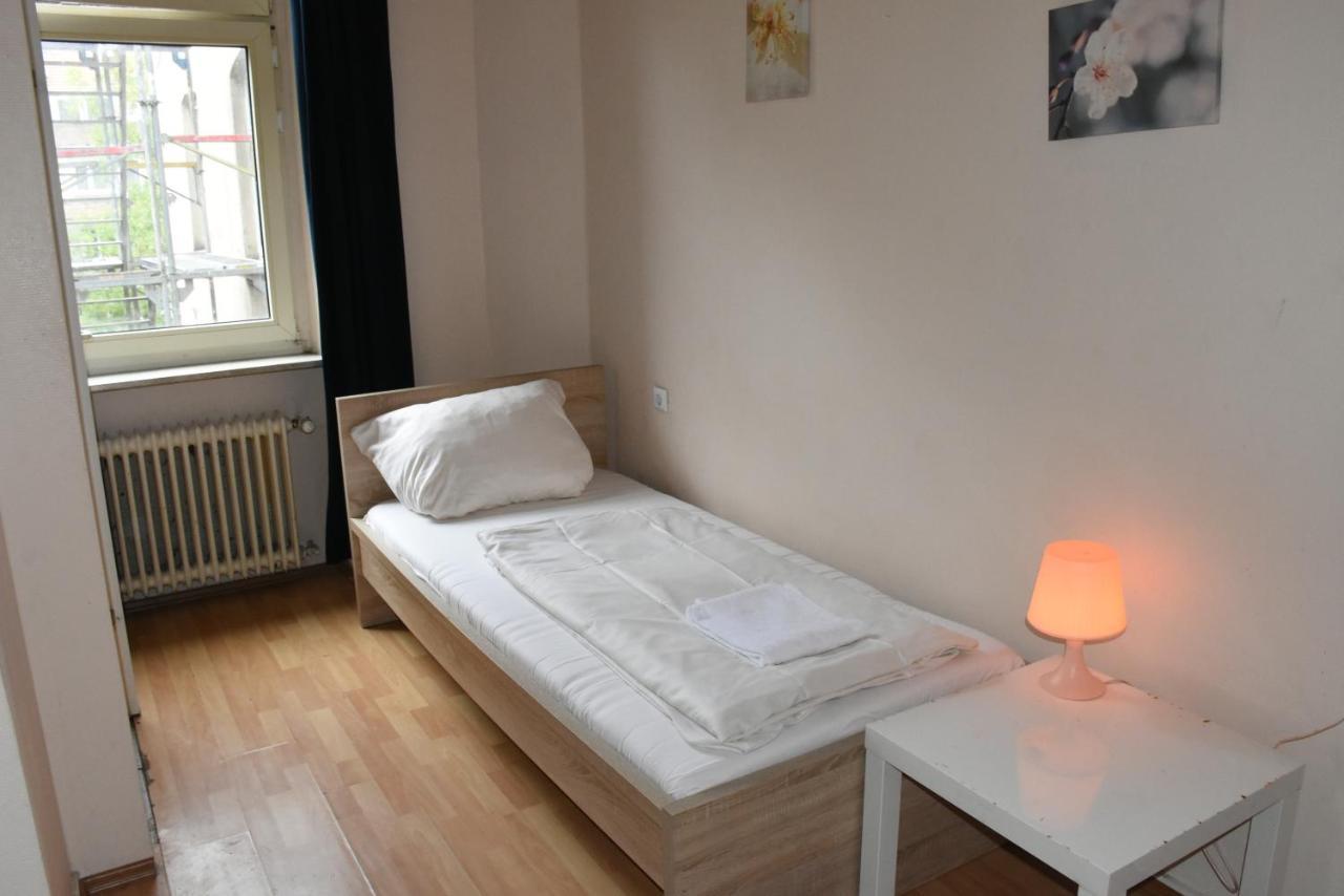 Hotel Schaum Dusseldorf Bagian luar foto